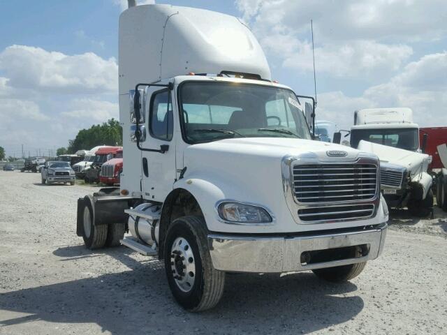 1FUBC5CV57HX28549 - 2007 FREIGHTLINER M2 112 MED WHITE photo 1