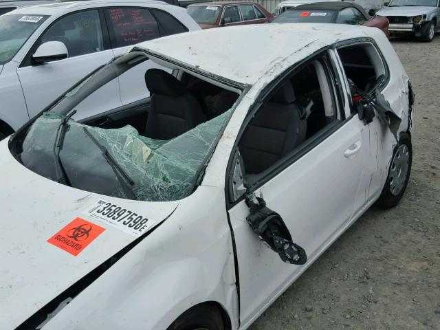 WVWAB7AJ3AW097384 - 2010 VOLKSWAGEN GOLF WHITE photo 9