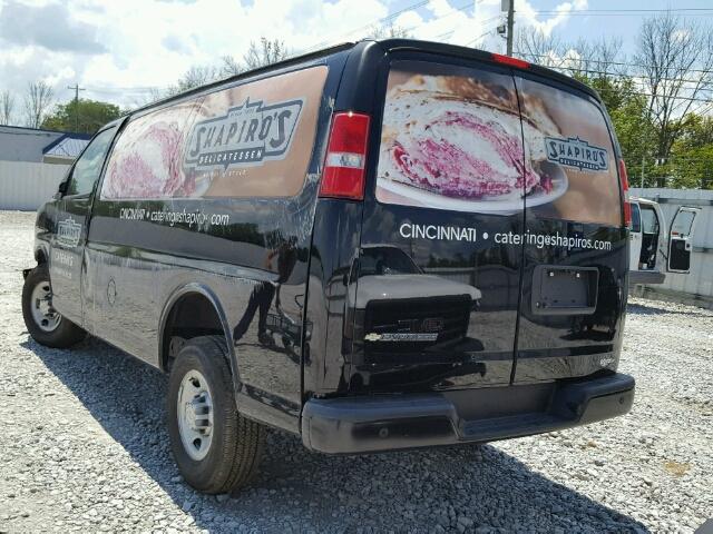 1GCWGAFF0H1131930 - 2017 CHEVROLET EXPRESS G2 BLACK photo 3