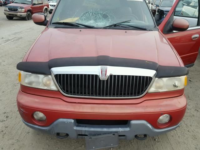 5LMFU28A0YLJ38308 - 2000 LINCOLN NAVIGATOR RED photo 7