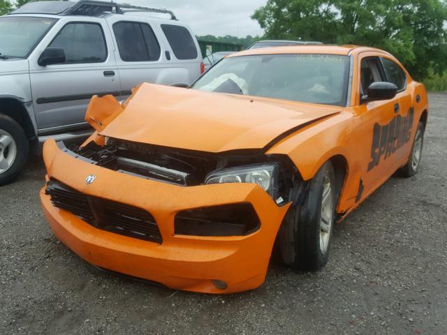 2B3KA53HX6H227335 - 2006 DODGE CHARGER R/ ORANGE photo 2