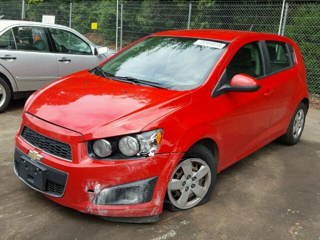 1G1JA6SH4D4186981 - 2013 CHEVROLET SONIC LS RED photo 2