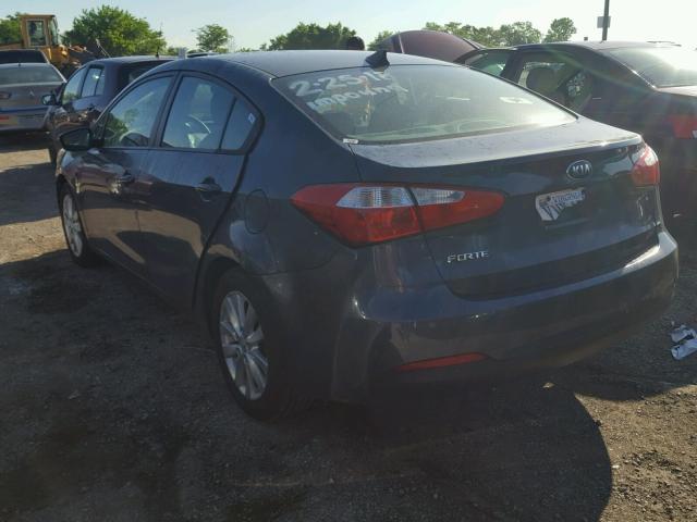 KNAFX4A64G5566933 - 2016 KIA FORTE LX GRAY photo 3