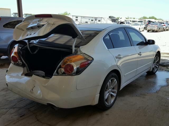 1N4BL2APXCN528844 - 2012 NISSAN ALTIMA SR WHITE photo 4