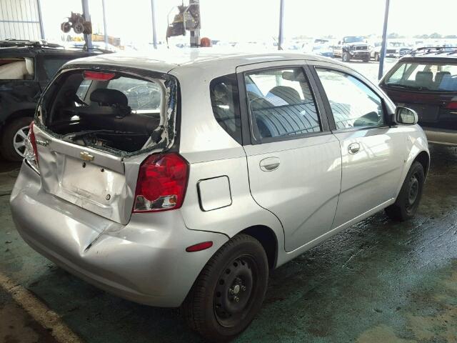 KL1TD66627B792190 - 2007 CHEVROLET AVEO BASE SILVER photo 4