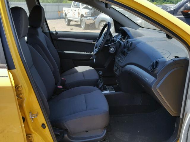 KL1TD56E29B619614 - 2009 CHEVROLET AVEO LS YELLOW photo 5