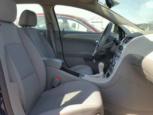 1G1ZG57B29F102264 - 2009 CHEVROLET MALIBU LS Mavi foto 5