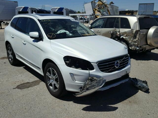 YV4902RK6F2720260 - 2015 VOLVO XC60 T6 WHITE photo 1