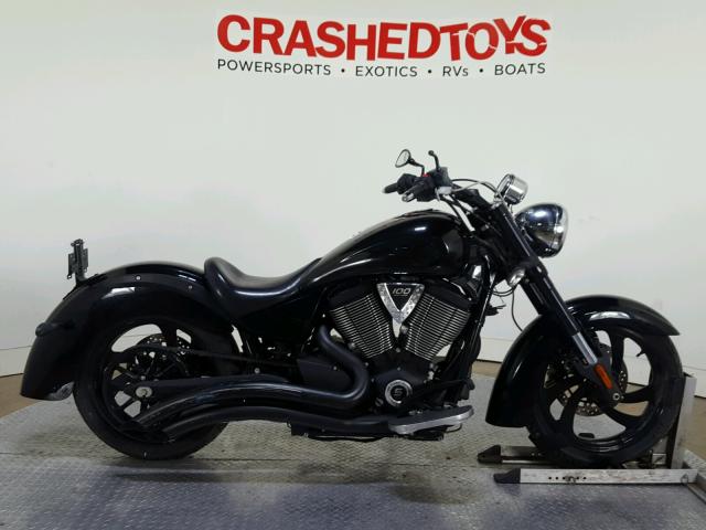 5VPCB26D873000870 - 2007 VICTORY MOTORCYCLES KINGPIN შავი ფოტო 1
