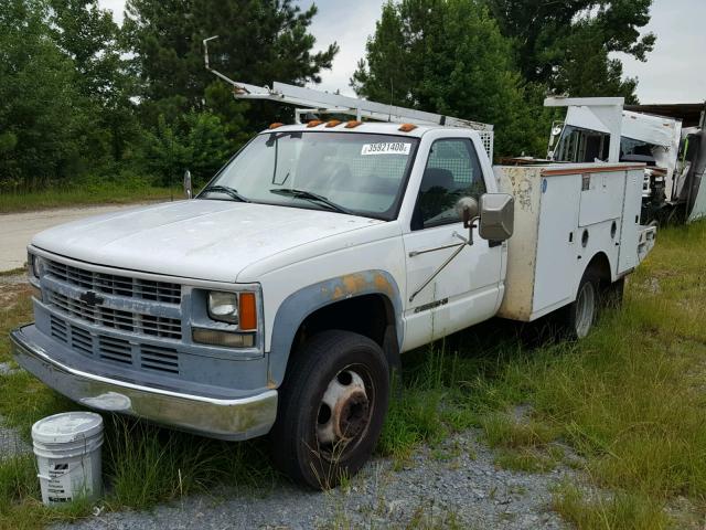 1GBKC34F7WF030431 - 1998 CHEVROLET C3500 WHITE photo 2