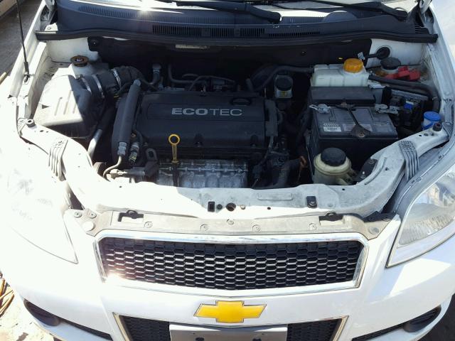 KL1TD6DE1BB125470 - 2011 CHEVROLET AVEO LS WHITE photo 7