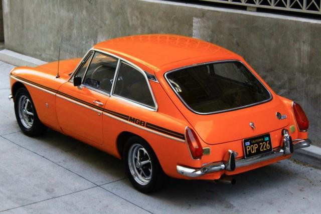 338475 - 1974 MG MGB ORANGE photo 4