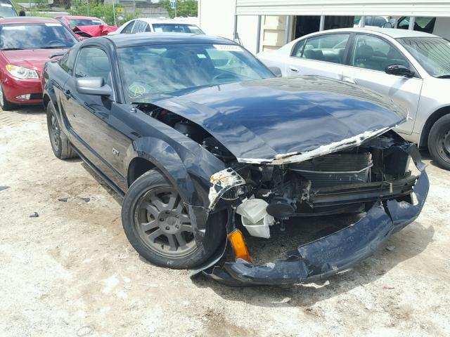 1ZVHT82H955164348 - 2005 FORD MUSTANG GT BLACK photo 1