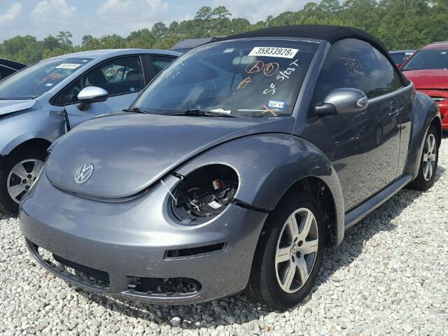3VWRF31Y56M331137 - 2006 VOLKSWAGEN NEW BEETLE 灰色 照片 2