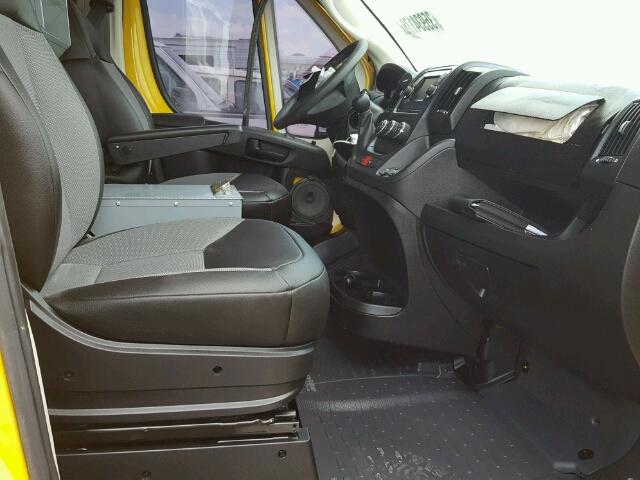 3C6TRVDG9JE108415 - 2018 RAM PROMASTER 黄色 照片 5