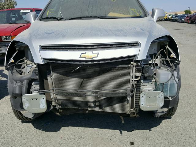 3GNFL4E51CS597743 - 2012 CHEVROLET CAPTIVA SP SILVER photo 9