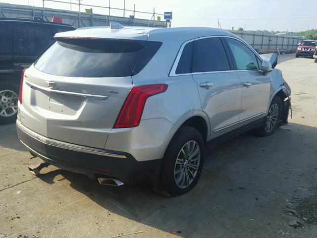 1GYKNDRS8HZ285148 - 2017 CADILLAC XT5 LUXURY SILVER photo 4