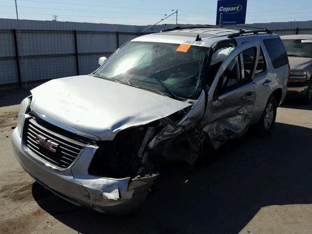 1GKS1AE08BR101164 - 2011 GMC YUKON SLE SILVER photo 2