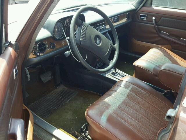 11511412042013 - 1976 MERCEDES-BENZ 300 D BROWN photo 9