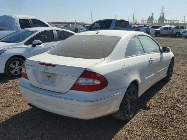 WDBTJ56H18F248799 - 2008 MERCEDES-BENZ CLK 350 WHITE photo 4