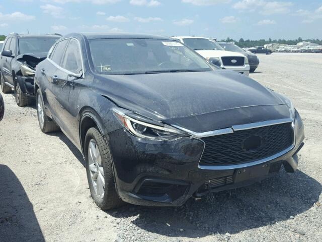 SJKCH5CP7HA027081 - 2017 INFINITI QX30 BASE BLACK photo 1
