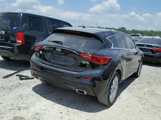 SJKCH5CP7HA027081 - 2017 INFINITI QX30 BASE BLACK photo 4