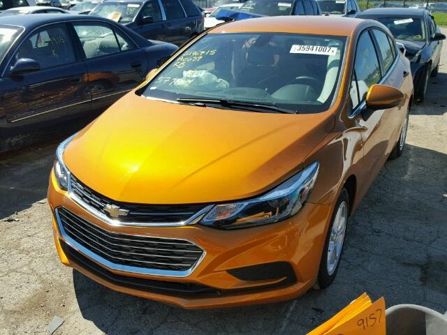 3G1BE6SM3HS579804 - 2017 CHEVROLET CRUZE LT ORANGE photo 2