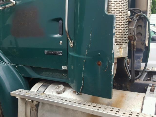 2FWBA2DE96AV23201 - 2006 STERLING TRUCK A 9500 GREEN photo 9