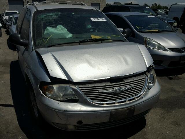 2C8GP64L42R558300 - 2002 CHRYSLER TOWN & COU SILVER photo 9