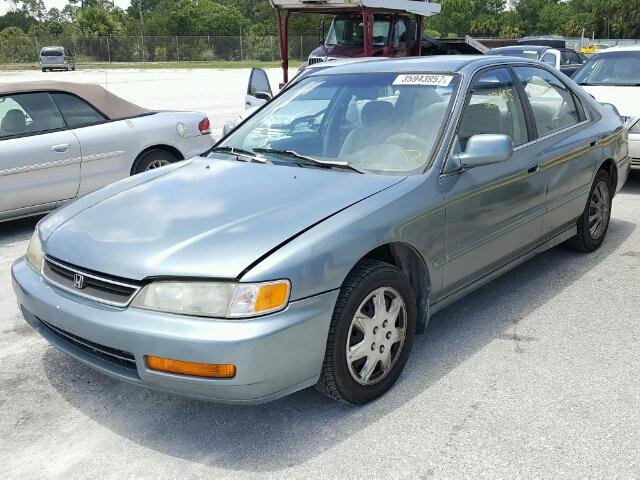 1HGCD5636TA215270 - 1996 HONDA ACCORD LX TEAL photo 2