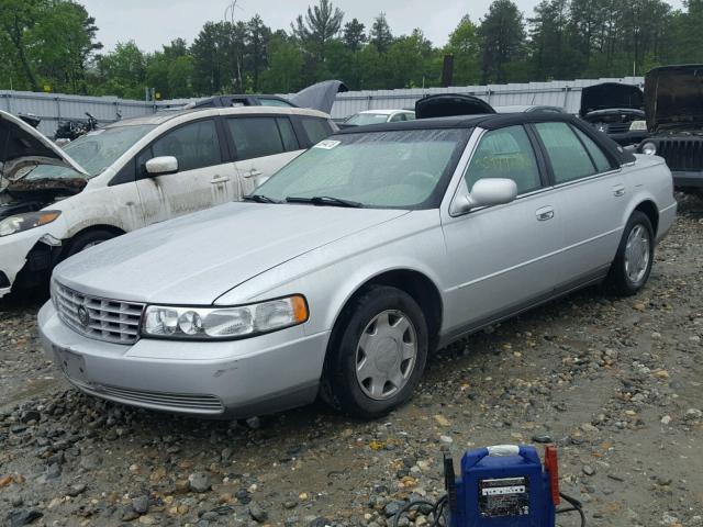 1G6KS54Y2YU132636 - 2000 CADILLAC SEVILLE SL SILVER photo 2