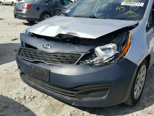 KNADM4A30E6416668 - 2014 KIA RIO LX SILVER photo 9