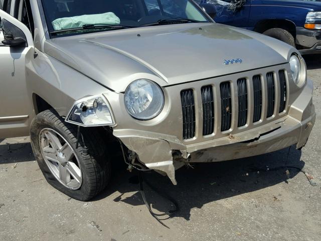 1J4NF4FB8AD557473 - 2010 JEEP COMPASS SP GOLD photo 9