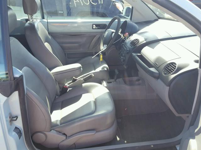 3VWRG31Y06M322195 - 2006 VOLKSWAGEN NEW BEETLE 蓝色 照片 5