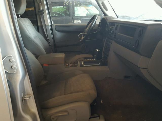 1J8HH48P27C673250 - 2007 JEEP COMMANDER 银色 照片 5
