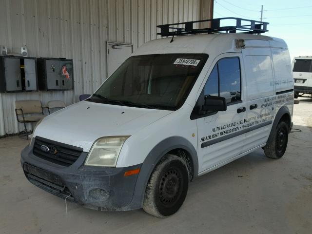NM0LS7AN9AT021274 - 2010 FORD TRANSIT CO WHITE photo 2