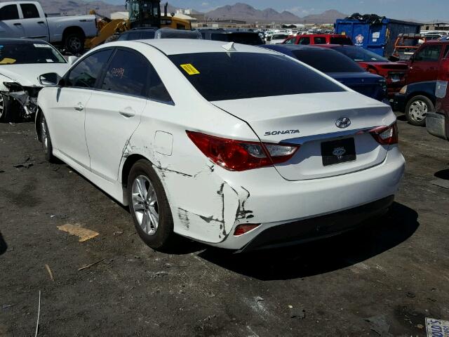 5NPEB4AC5EH912570 - 2014 HYUNDAI SONATA GLS WHITE photo 3