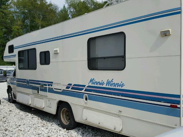 1FDKE30G2RHA62261 - 1994 WINNEBAGO MOTORHOME WHITE photo 3