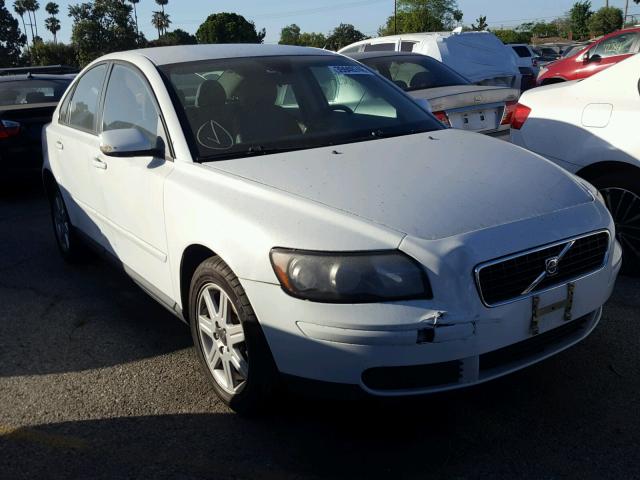 YV1MS390962169506 - 2006 VOLVO S40 2.4I WHITE photo 1