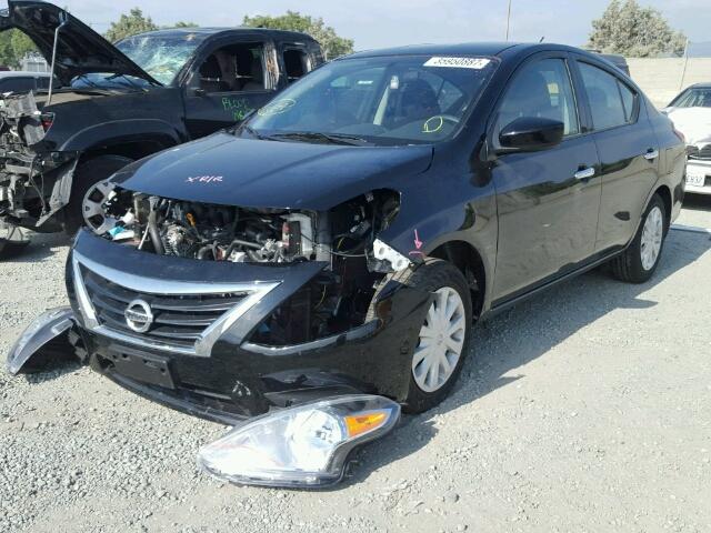 3N1CN7AP0HL821474 - 2017 NISSAN VERSA S BLACK photo 2