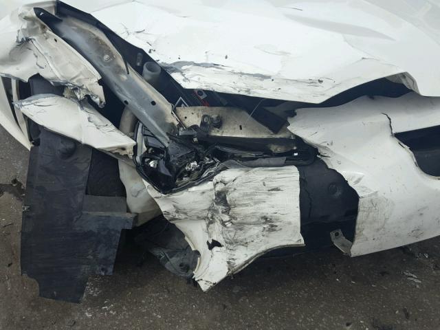 2G2WP522541305834 - 2004 PONTIAC GRAND PRIX WHITE photo 9