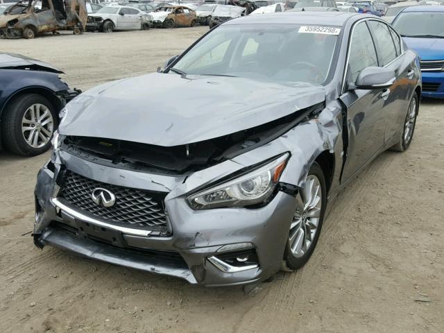 JN1EV7AP6JM354565 - 2018 INFINITI Q50 LUXE GRAY photo 2