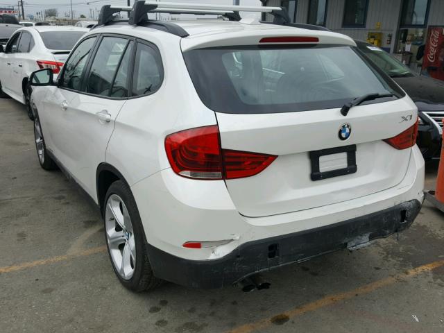 WBAVM5C55FVV94222 - 2015 BMW X1 XDRIVE3 WHITE photo 3