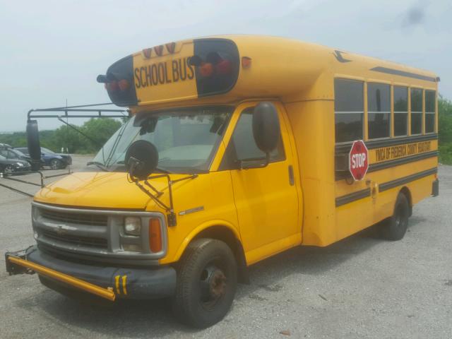 1GBJG31F911203733 - 2001 CHEVROLET EXPRESS CU YELLOW photo 2