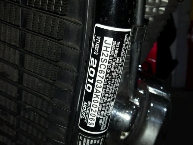 JH2SC6703AK002069 - 2010 HONDA VT1300 CS 红色 照片 10