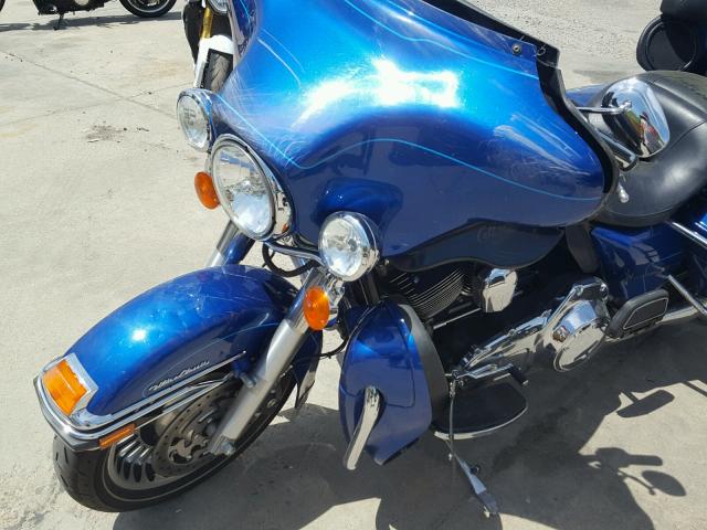 1HD1FC411AB655344 - 2010 HARLEY-DAVIDSON FLHTCU BLUE photo 9