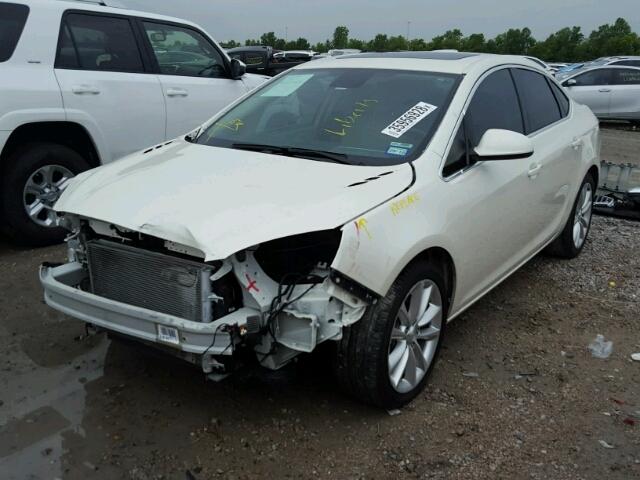 1G4PR5SK0G4117155 - 2016 BUICK VERANO CON WHITE photo 2