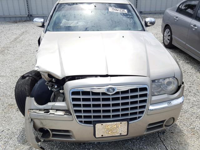 2C3LA63H36H206209 - 2006 CHRYSLER 300C GOLD photo 7