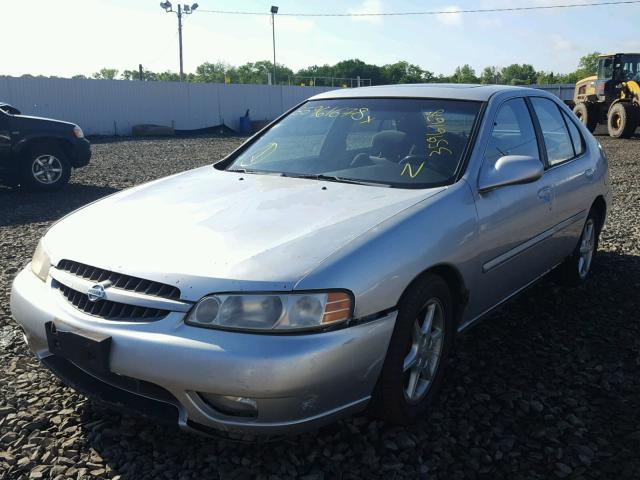 1N4DL01D8YC124544 - 2000 NISSAN ALTIMA XE SILVER photo 2