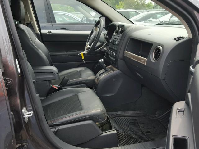 1C4NJDBB6GD805707 - 2016 JEEP COMPASS SP 灰色 照片 5